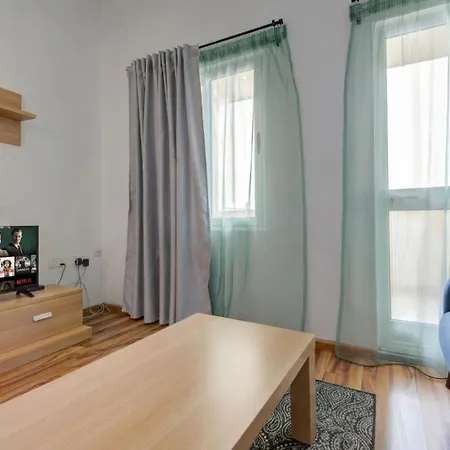 Sapphire & Penthouse With Heated Jacuzzi Apartment Sliema