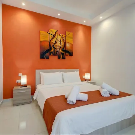 Sapphire & Penthouse With Heated Jacuzzi Sliema