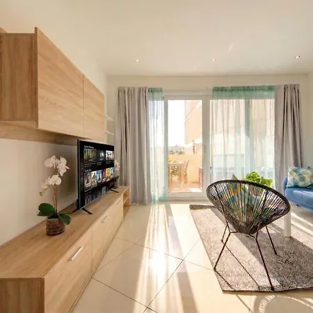 Sapphire & Penthouse With Heated Jacuzzi Apartment Sliema