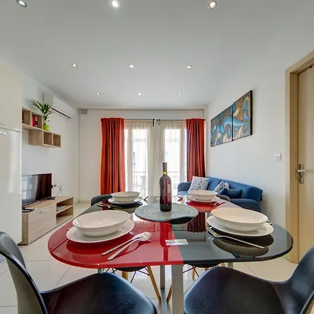 Sapphire & Penthouse With Heated Jacuzzi * Sliema