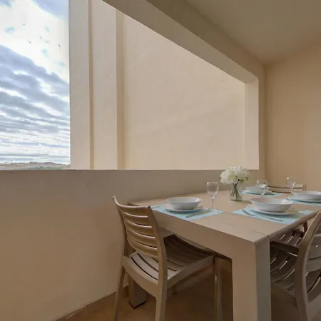 Sapphire & Penthouse With Heated Jacuzzi Apartment