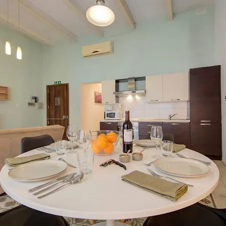 Appartement Sapphire & Penthouse With Heated Jacuzzi Sliema