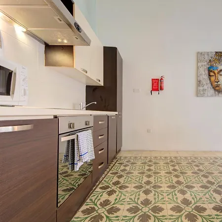 Sapphire & Penthouse With Heated Jacuzzi Sliema